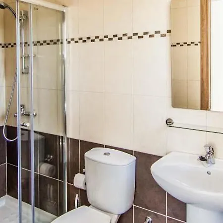 Villa In Sleeps 6 Includes Swimming Pool Air Con And Wifi 6 Polis