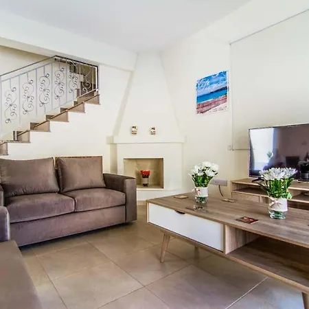 Villa In Sleeps 6 Includes Swimming Pool Air Con And Wifi 6 Polis
